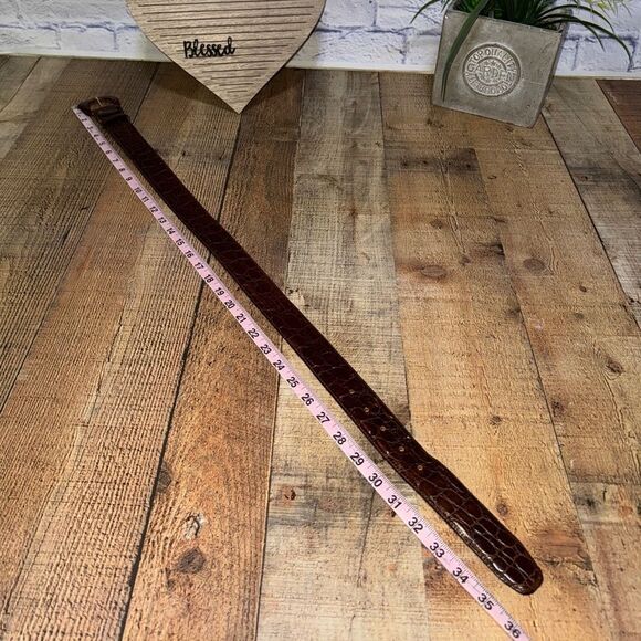 Harold’s Italian Alligator Embossed Brown Leather Belt Size small - Picture 4 of 12